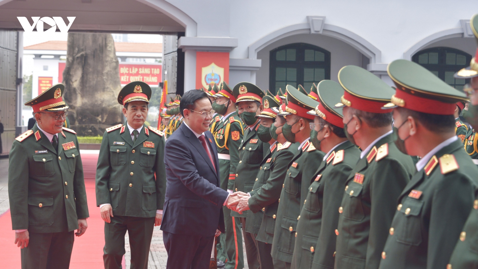 Chủ tịch Quốc hội: Xây dựng tình báo quốc phòng luôn là lực lượng đặc biệt tin cậy