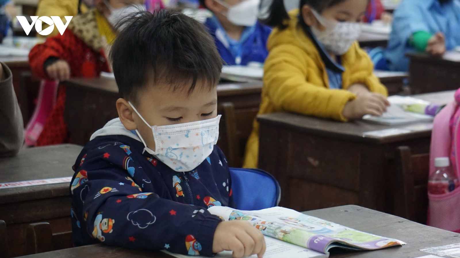 Ngày đầu tới lớp của trẻ mầm non và tiểu học tại Đà Nẵng