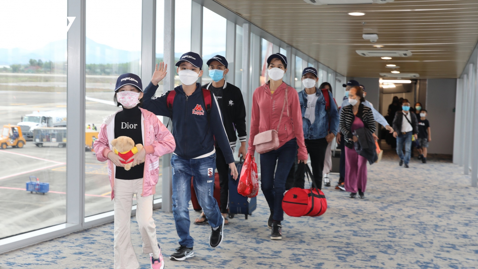 Sân bay Vân Đồn đón chuyến bay đầu tiên năm Nhâm Dần