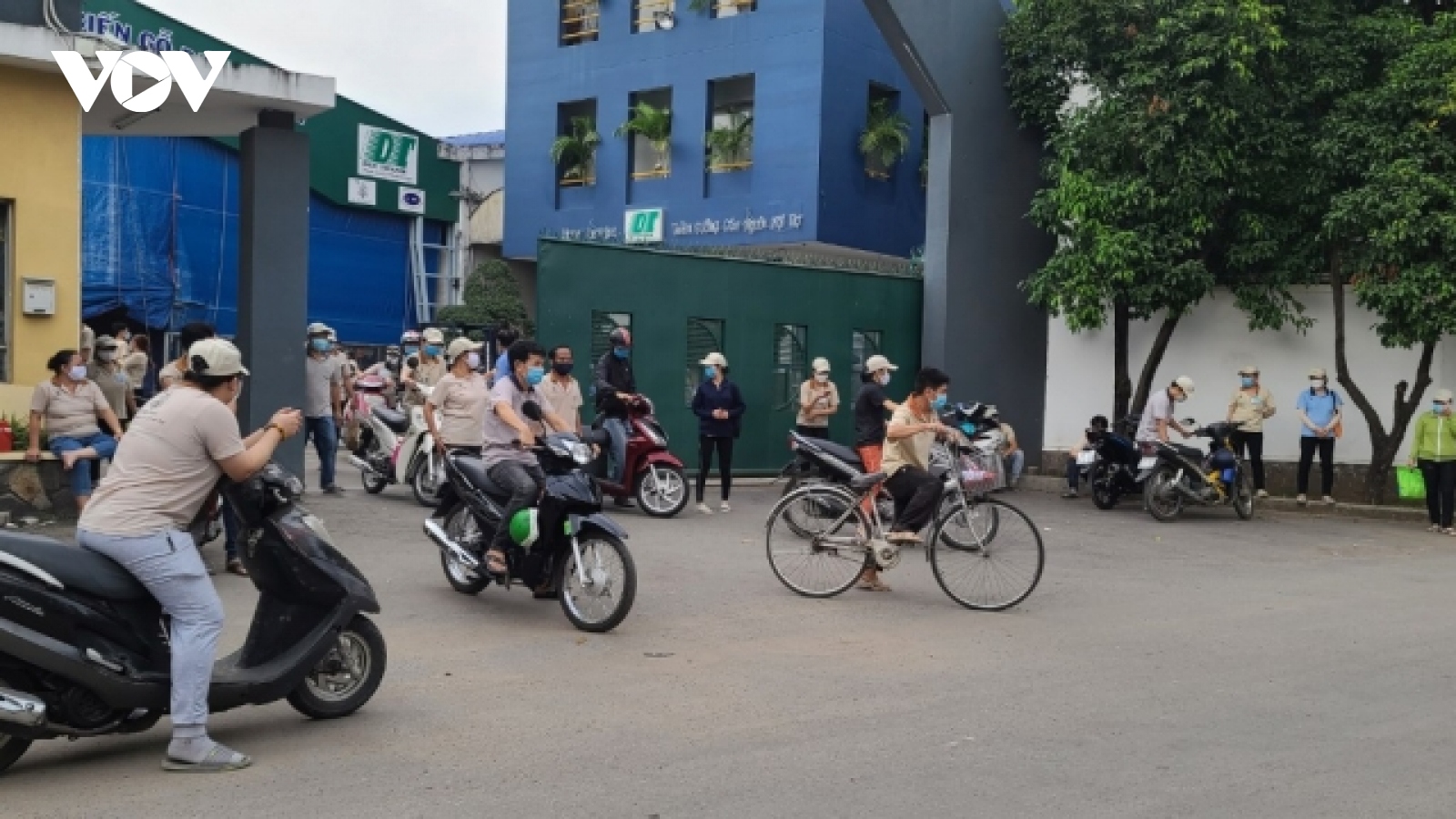 Nhiều chính sách thỏa đáng “hút” người lao động trở lại TP.HCM sau Tết