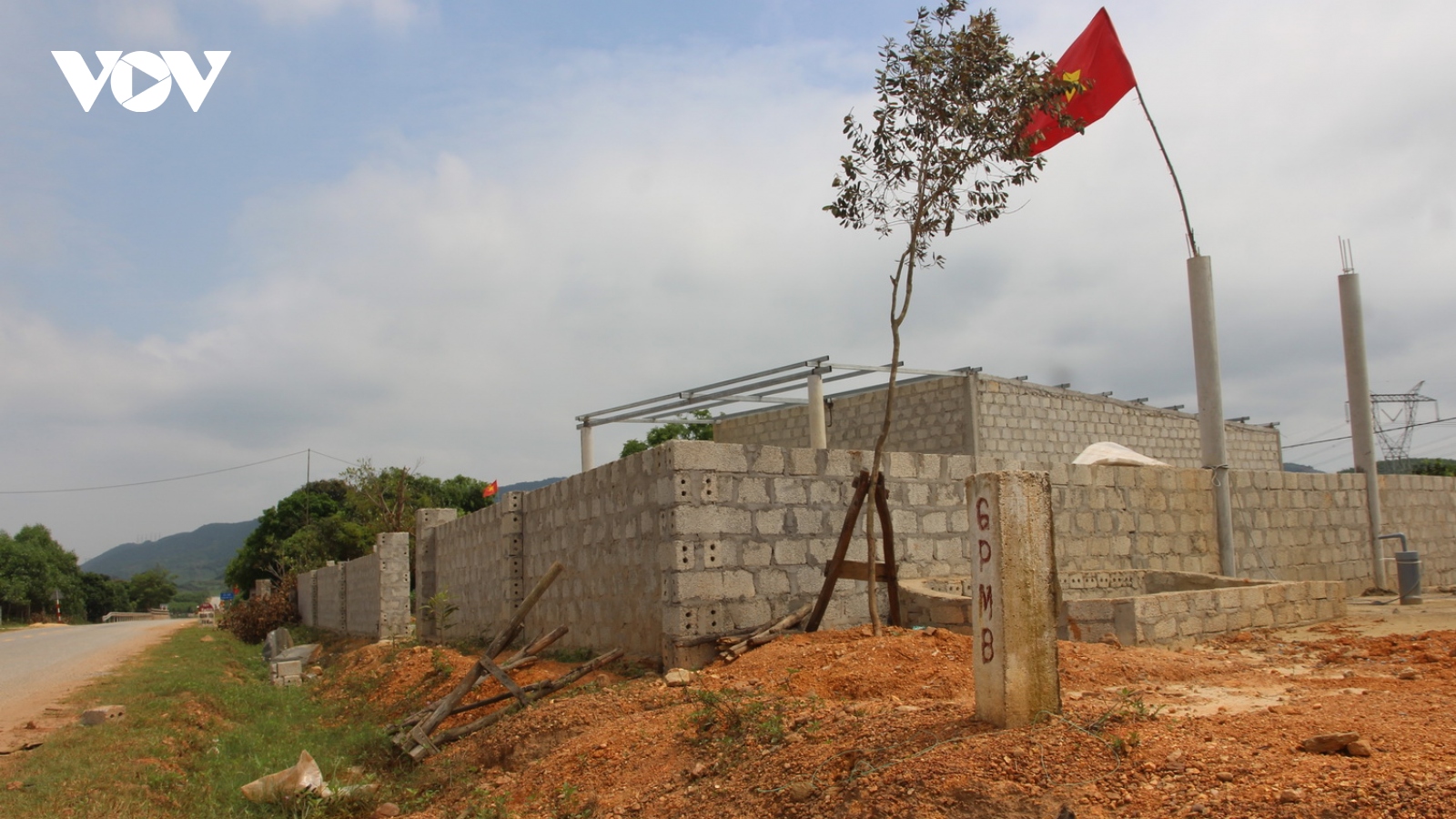 Dự án cao tốc Bắc Nam: Người dân ồ ạt xây công trình trái phép chờ đền bù