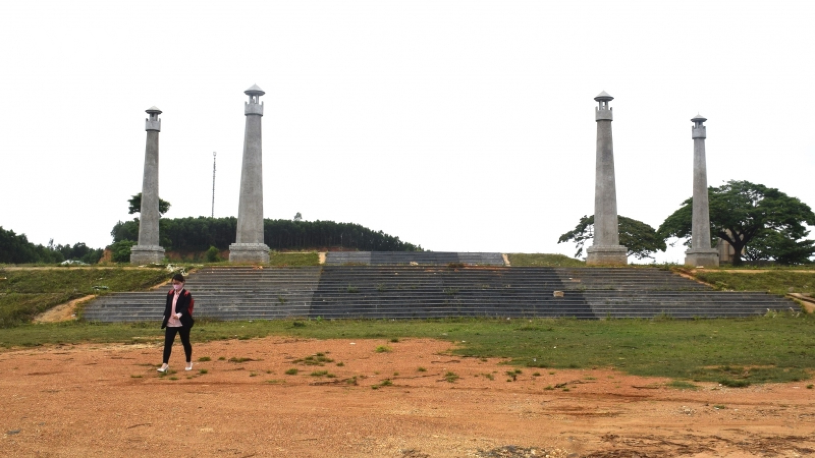 Chủ tịch Bình Định yêu cầu kiểm tra tiến độ Dự án tôn tạo Di tích chiến thắng Đèo Nhông