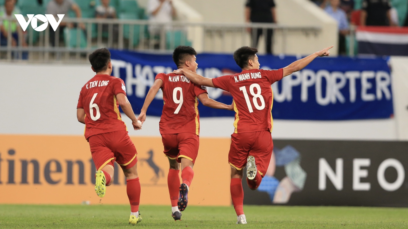 "Sát thủ" U23 Việt Nam Nguyễn Văn Tùng nói gì sau khi lập siêu phẩm tự mừng sinh nhật?