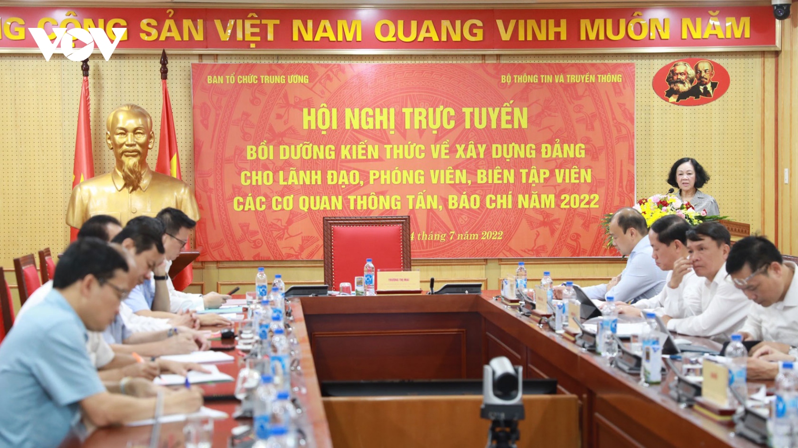 Cả nước có 32 bí thư không là người địa phương