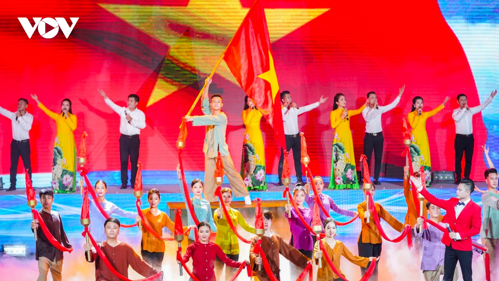 Khai mạc Hội diễn “Tiếng hát công nhân, người lao động năm 2022”