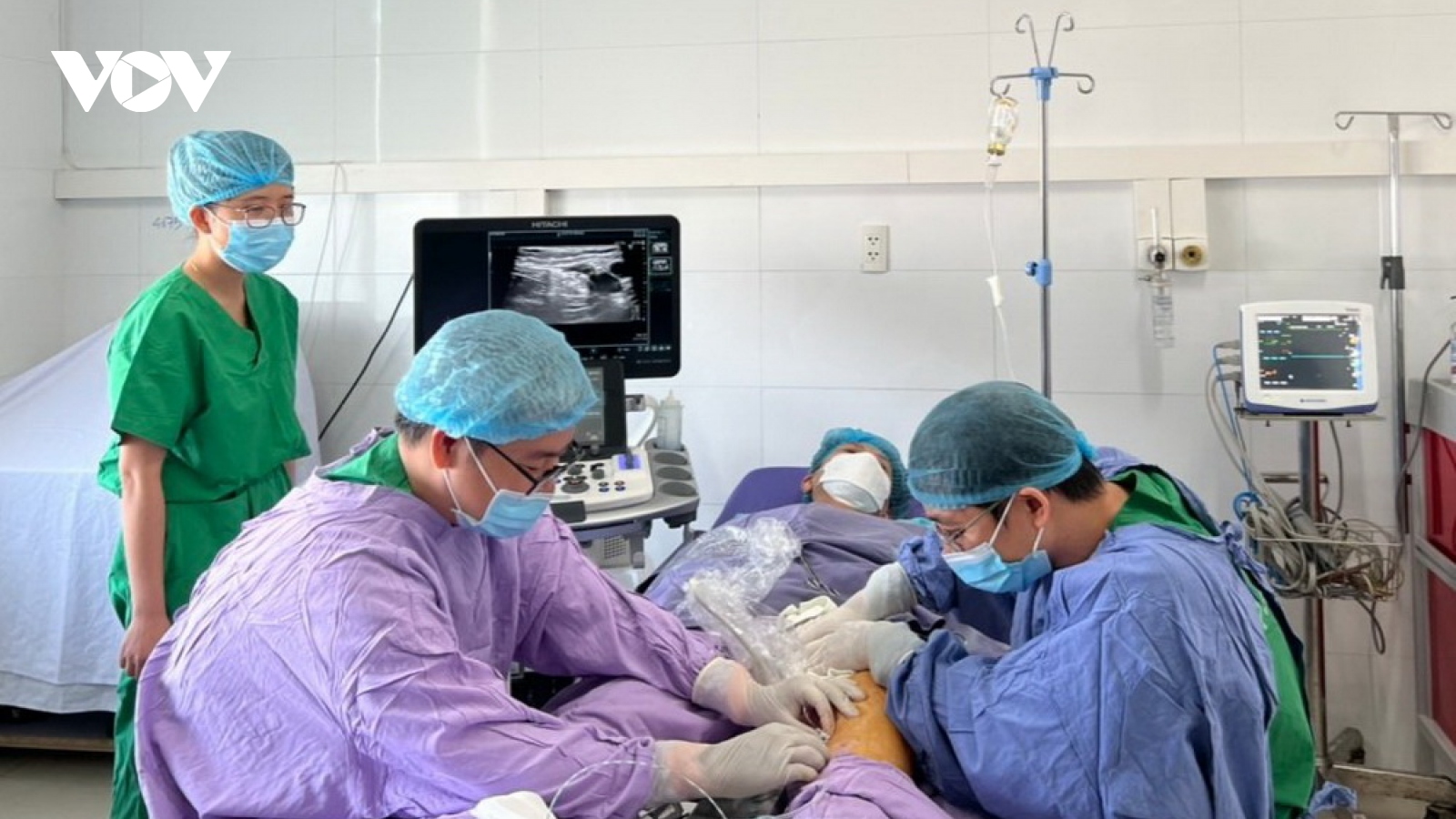 Điều trị suy giãn tĩnh mạch chi dưới bằng sóng có năng lượng tần số radio