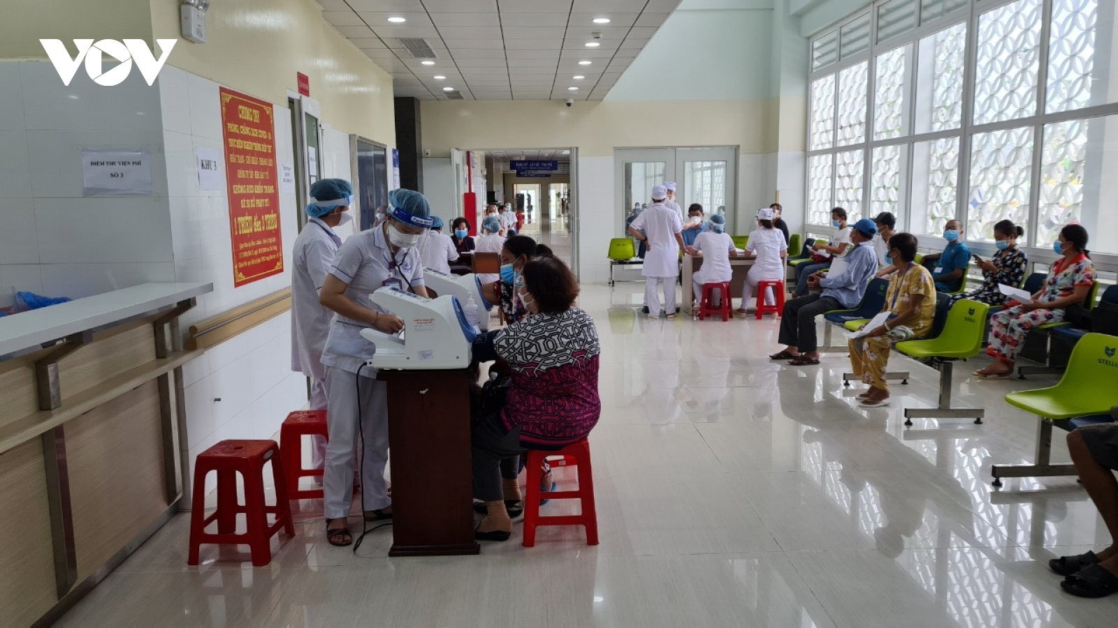 Xuất hiện nhiều ca nhiễm biến thể mới, Kiên Giang đẩy nhanh tiêm vaccine COVID-19