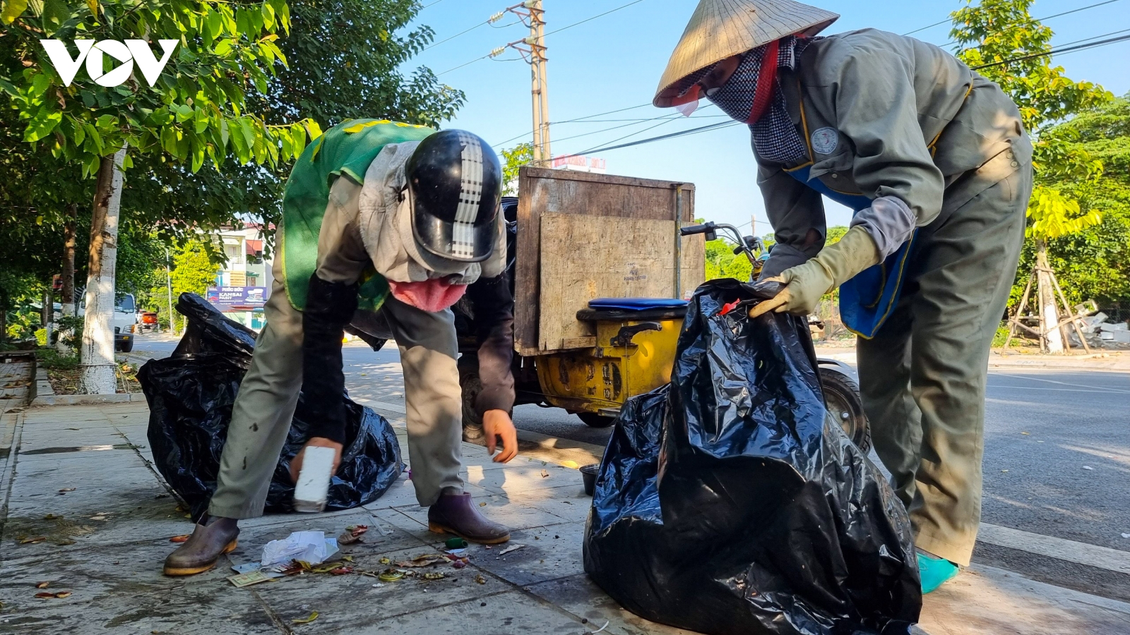 Hàng trăm công nhân đình công vì lương thấp ở TP Bắc Ninh đã đi làm