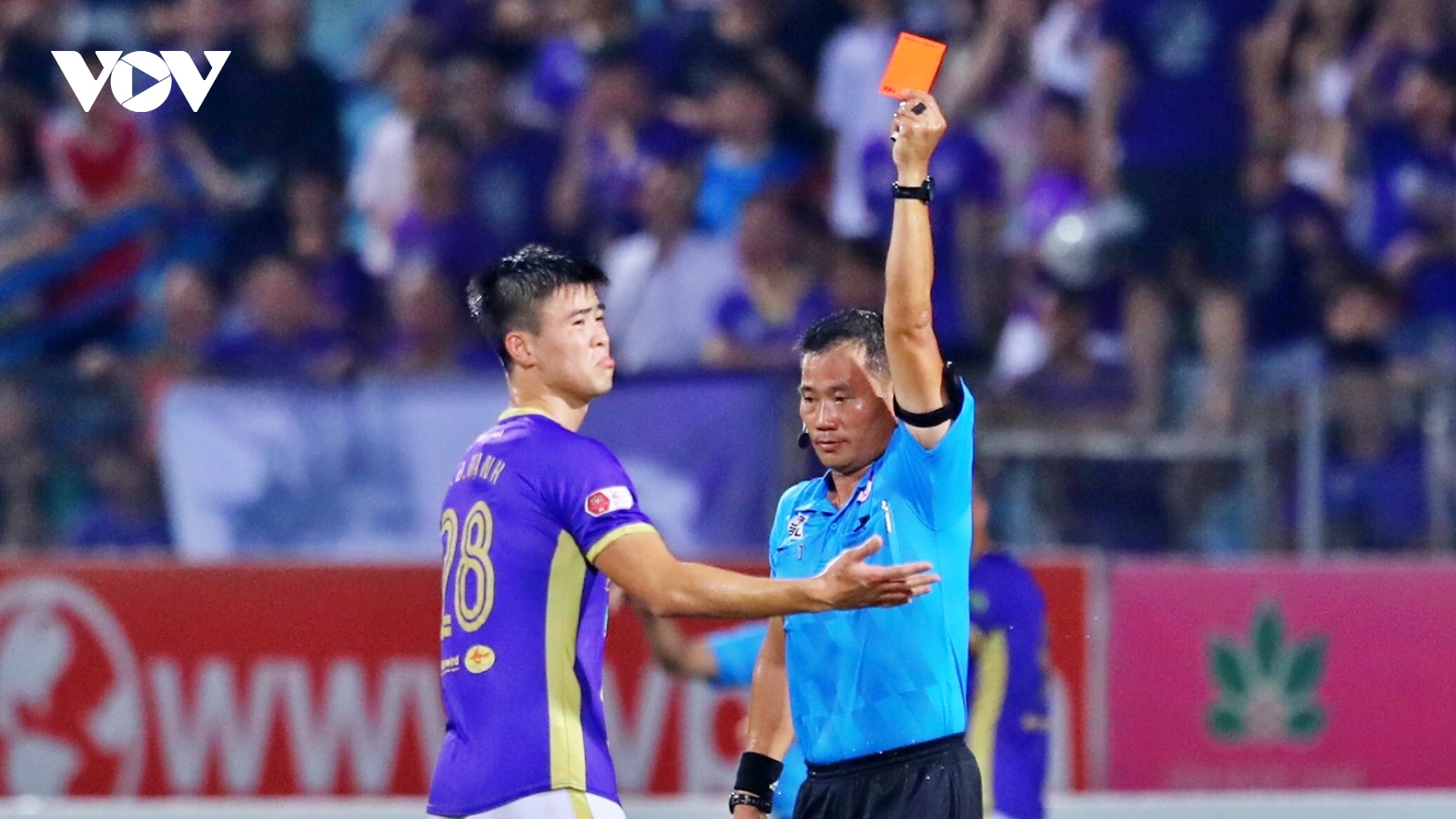 Hà Nội FC thiệt quân ở trận đấu với Bình Dương