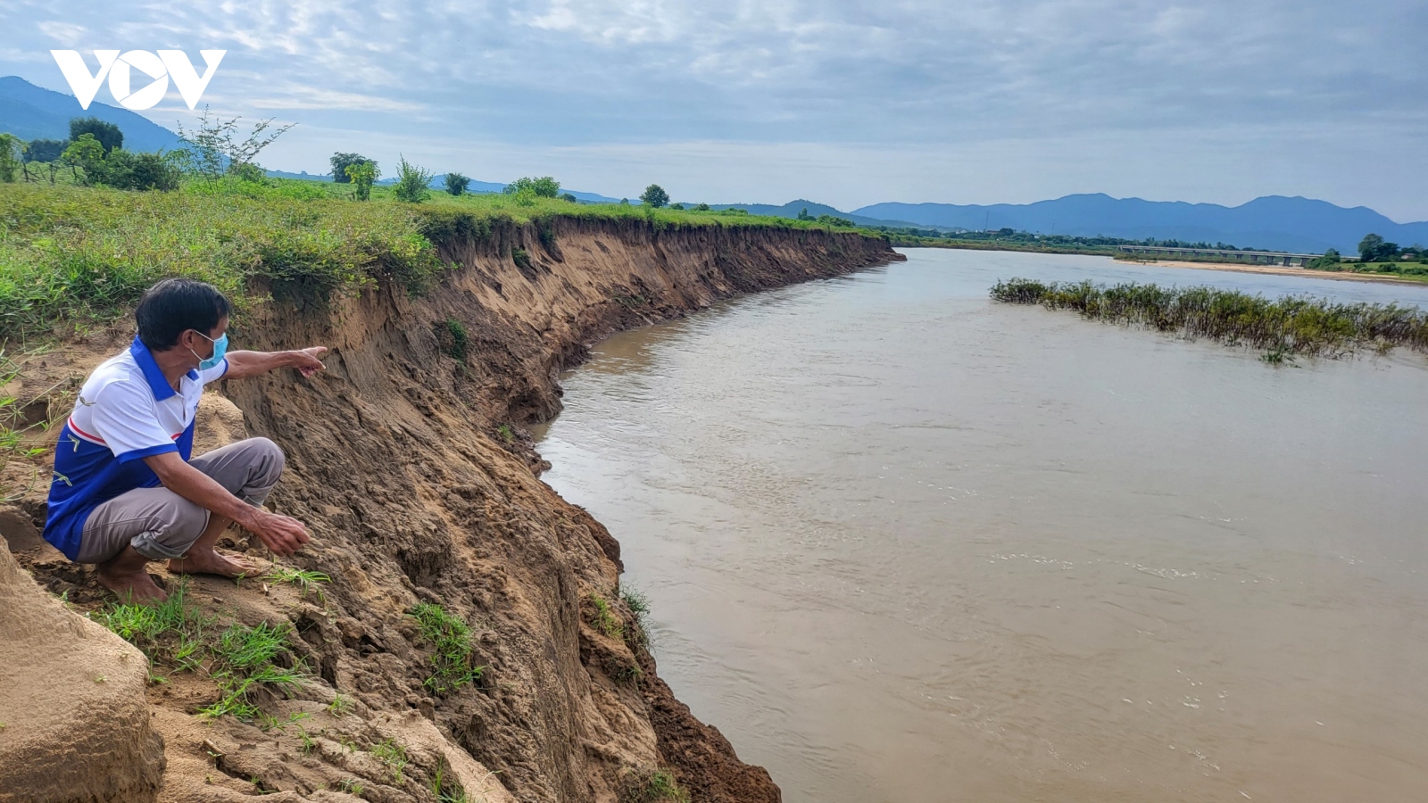 Sông Ba sạt lở hàng trăm ha đất, đe dọa cuộc sống người dân Gia Lai