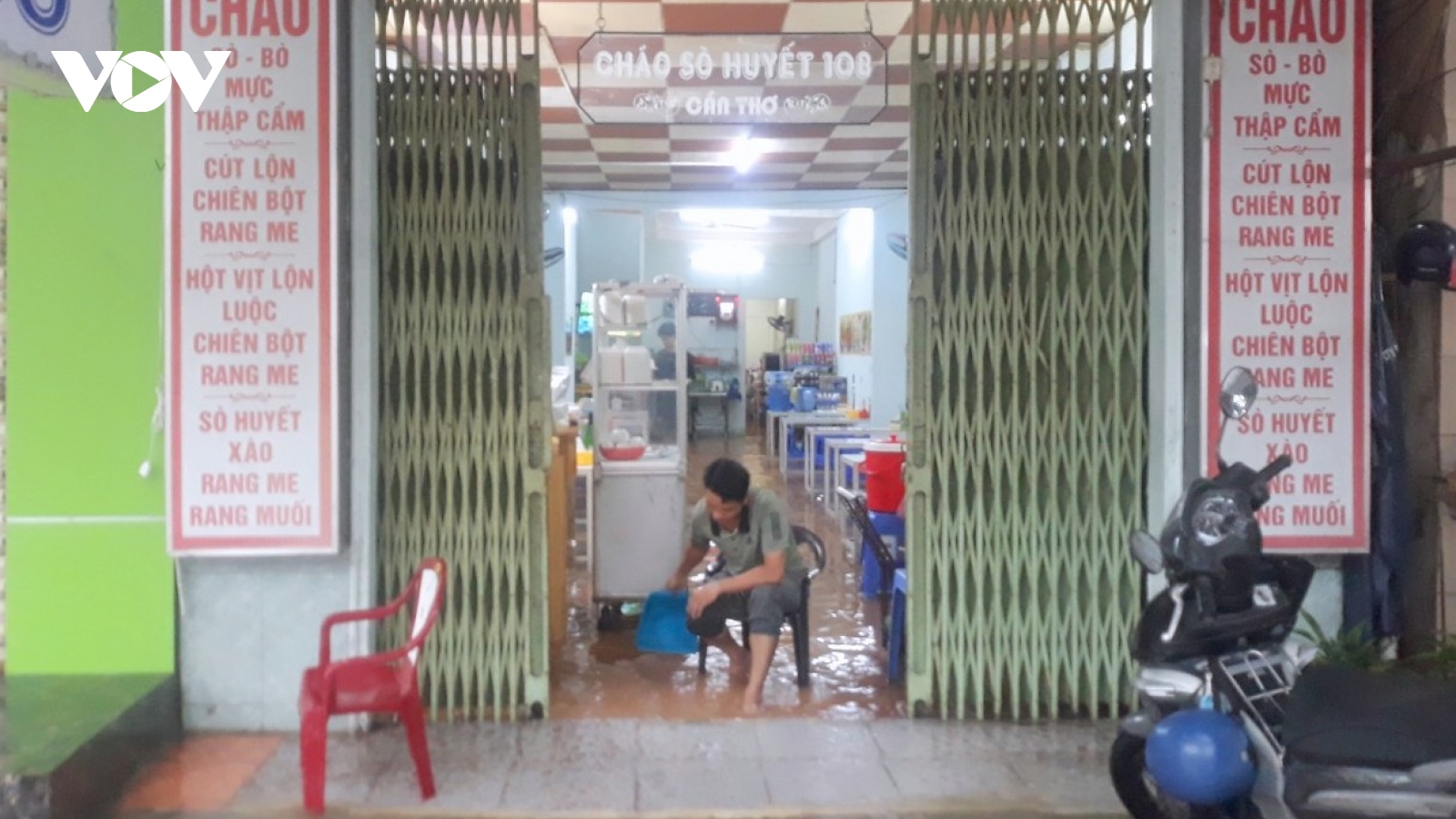 Triều cường vào đợt cao nhất trong năm, ĐBSCL lại ngập nước