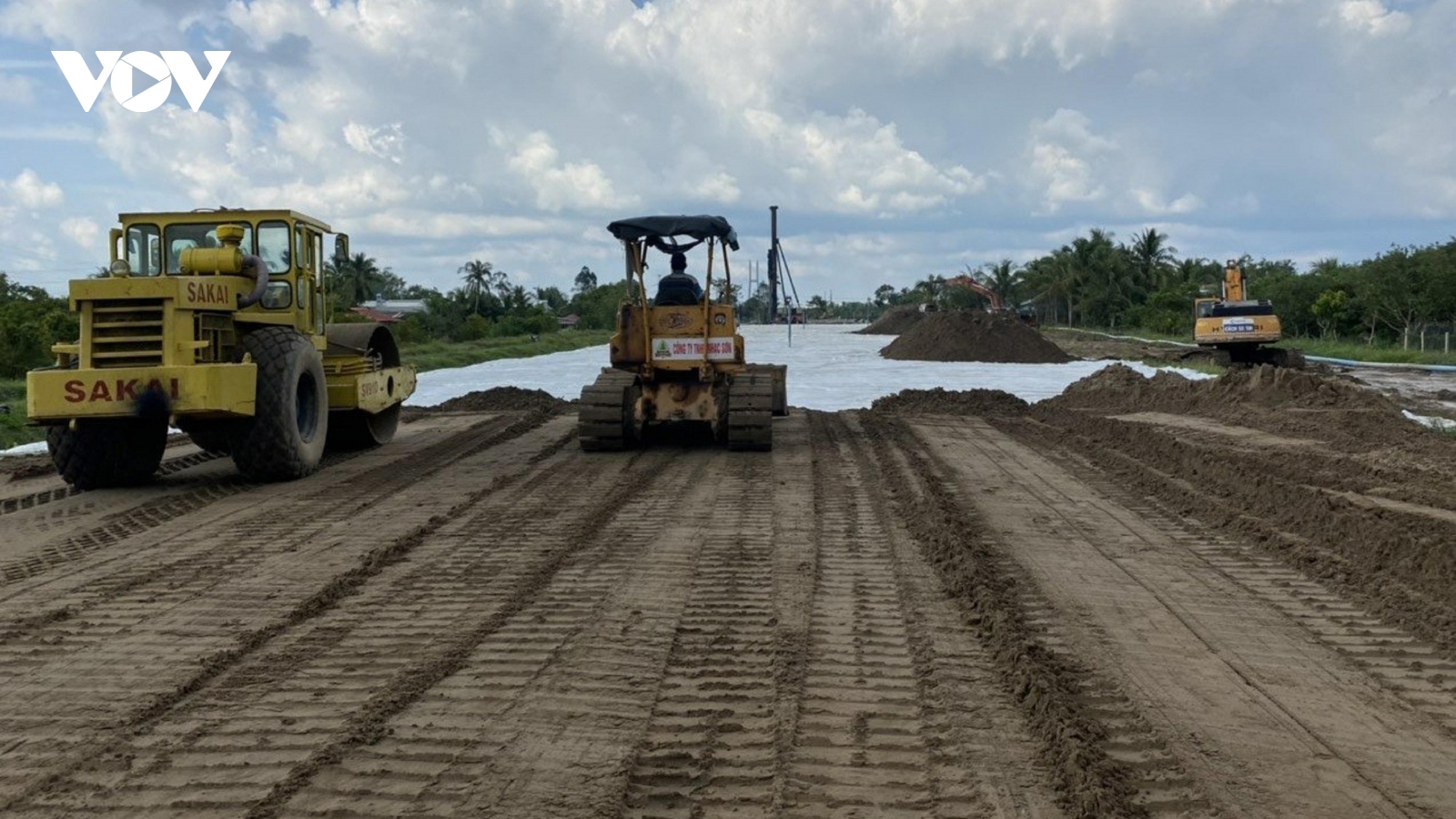 Cao tốc Bắc-Nam trước nguy cơ không thể khởi công do chậm bàn giao mặt bằng