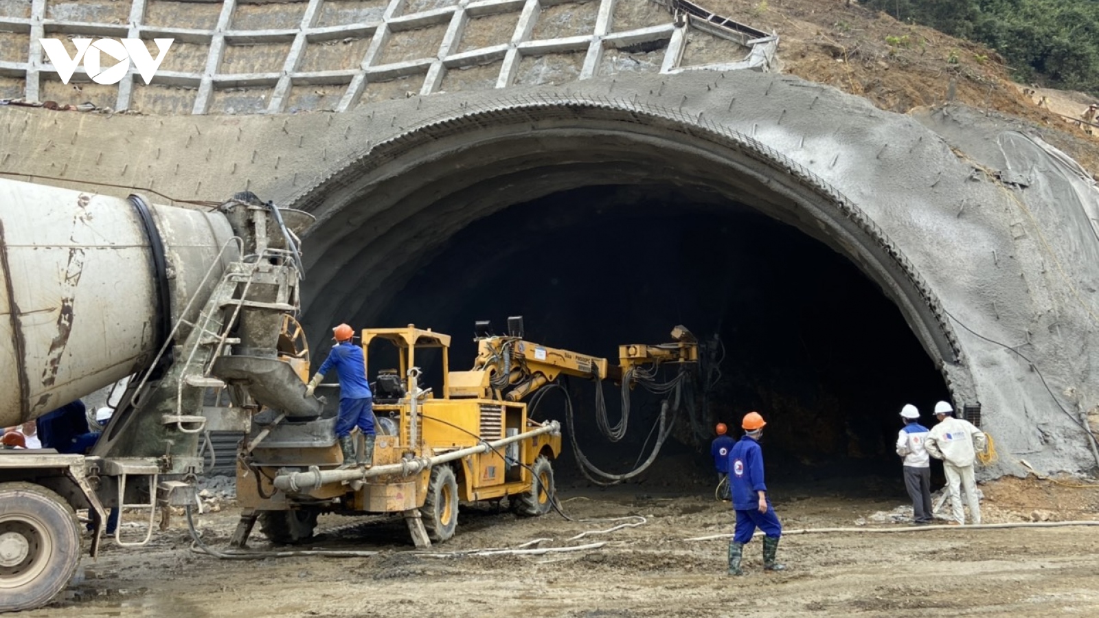 Tập trung “gỡ vướng” thi công cao tốc Bắc-Nam qua tỉnh Nghệ An