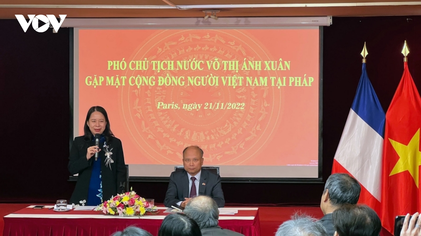 Phó Chủ tịch nước Võ Thị Ánh Xuân gặp gỡ cộng đồng tại Pháp
