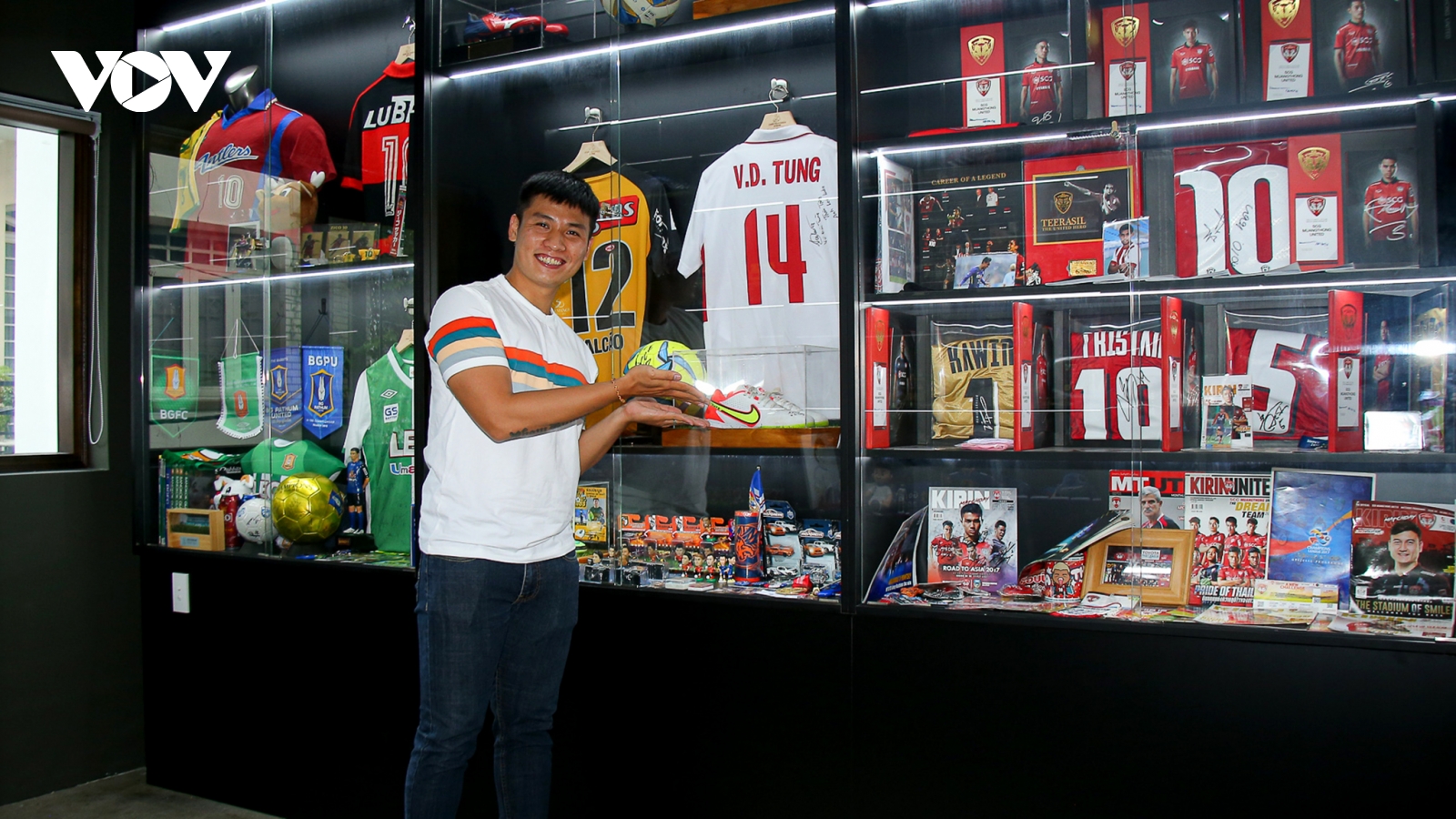 Khai trương Thư viện bóng đá với 15.000 hiện vật