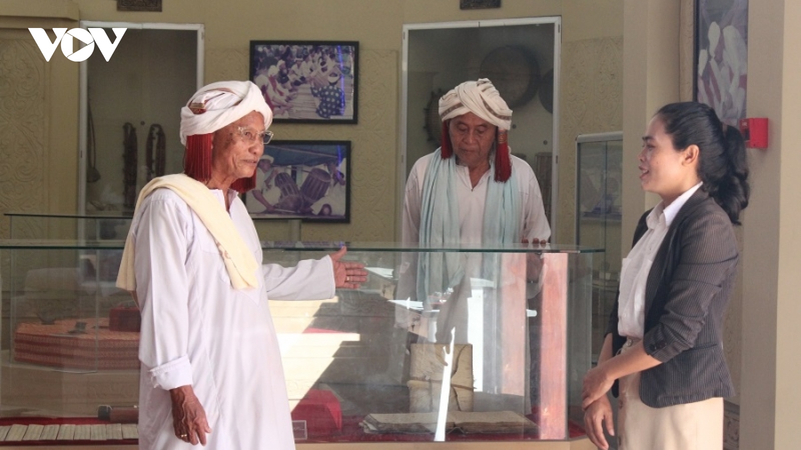 Ngày xuân kể chuyện văn hoá cội nguồn tại Bình Thuận