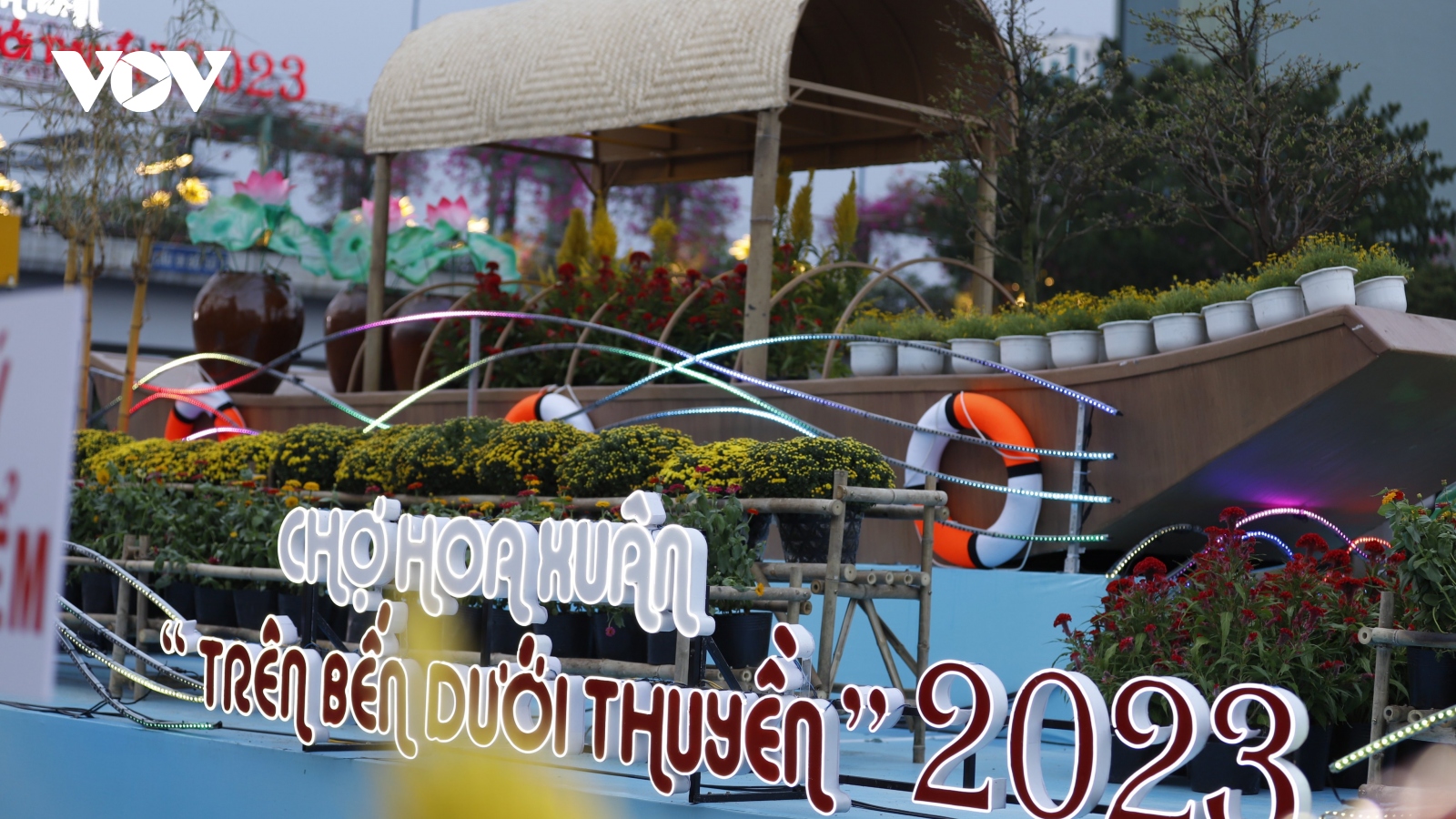 Chợ hoa Xuân “Trên bến dưới thuyền 2023” quy mô và đa dạng hơn mọi năm