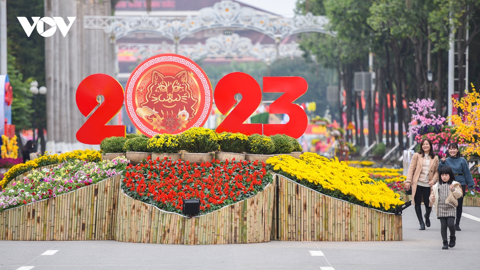 Đường hoa Lý Thái Tổ, Bắc Ninh, hút khách du xuân Tết Quý Mão