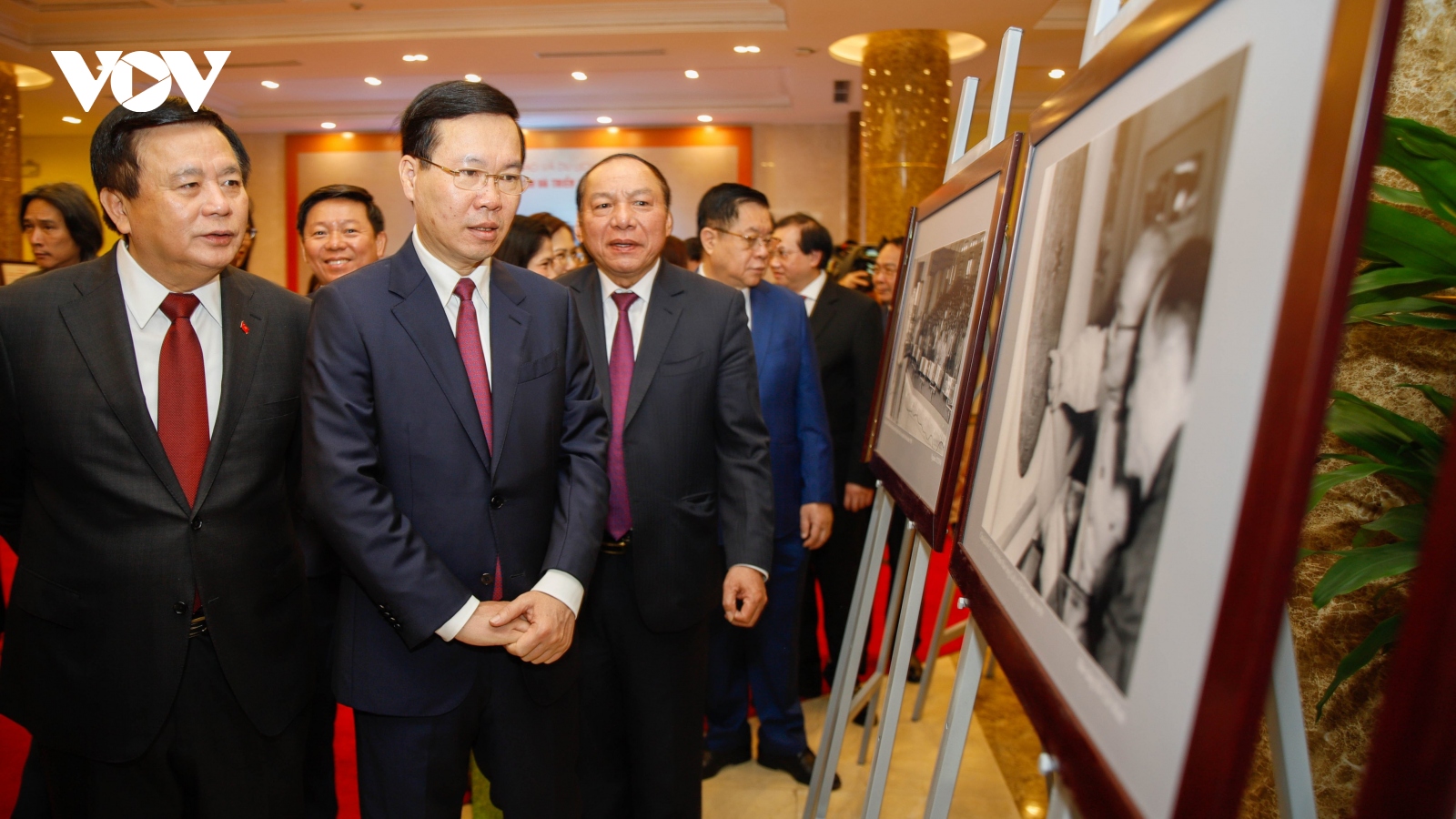 Khai mạc triển lãm ảnh kỷ niệm 80 năm Đề cương về văn hoá Việt Nam