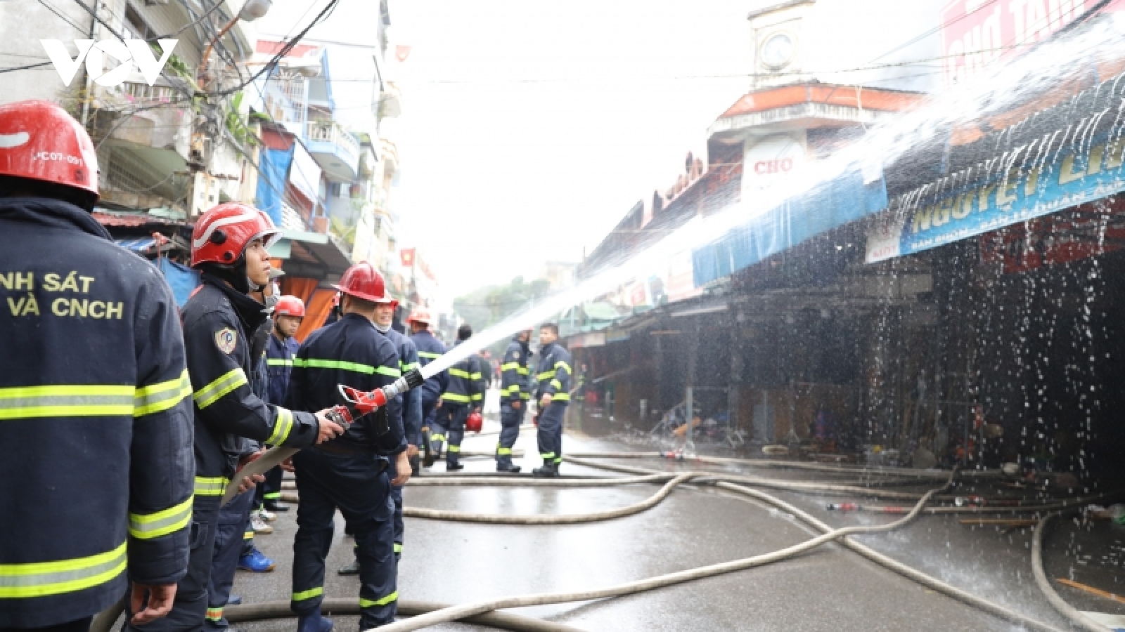 Cháy chợ Tam Bạc, khói lửa bao trùm khu vực trung tâm TP Hải Phòng