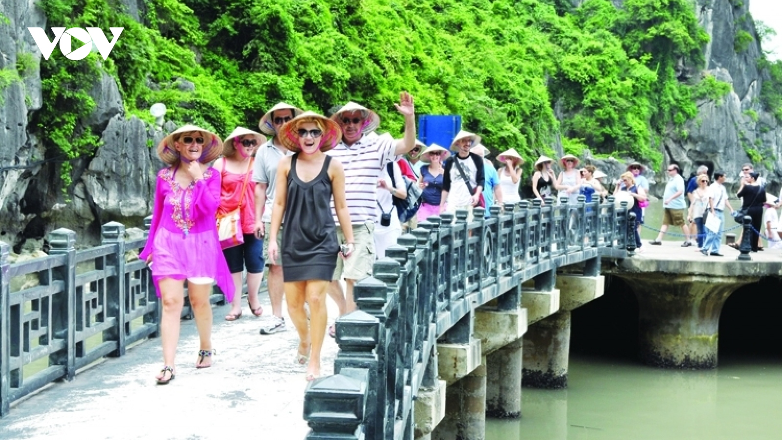 Giải pháp thu hút khách du lịch quốc tế, tạo đà bứt phá cho ngành du lịch