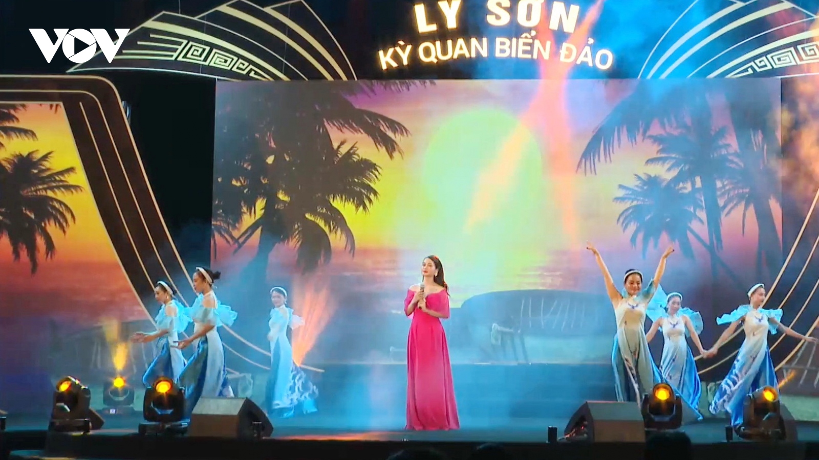 Khai mạc chuỗi hoạt động văn hóa, thể thao kích cầu du lịch ở Quảng Ngãi