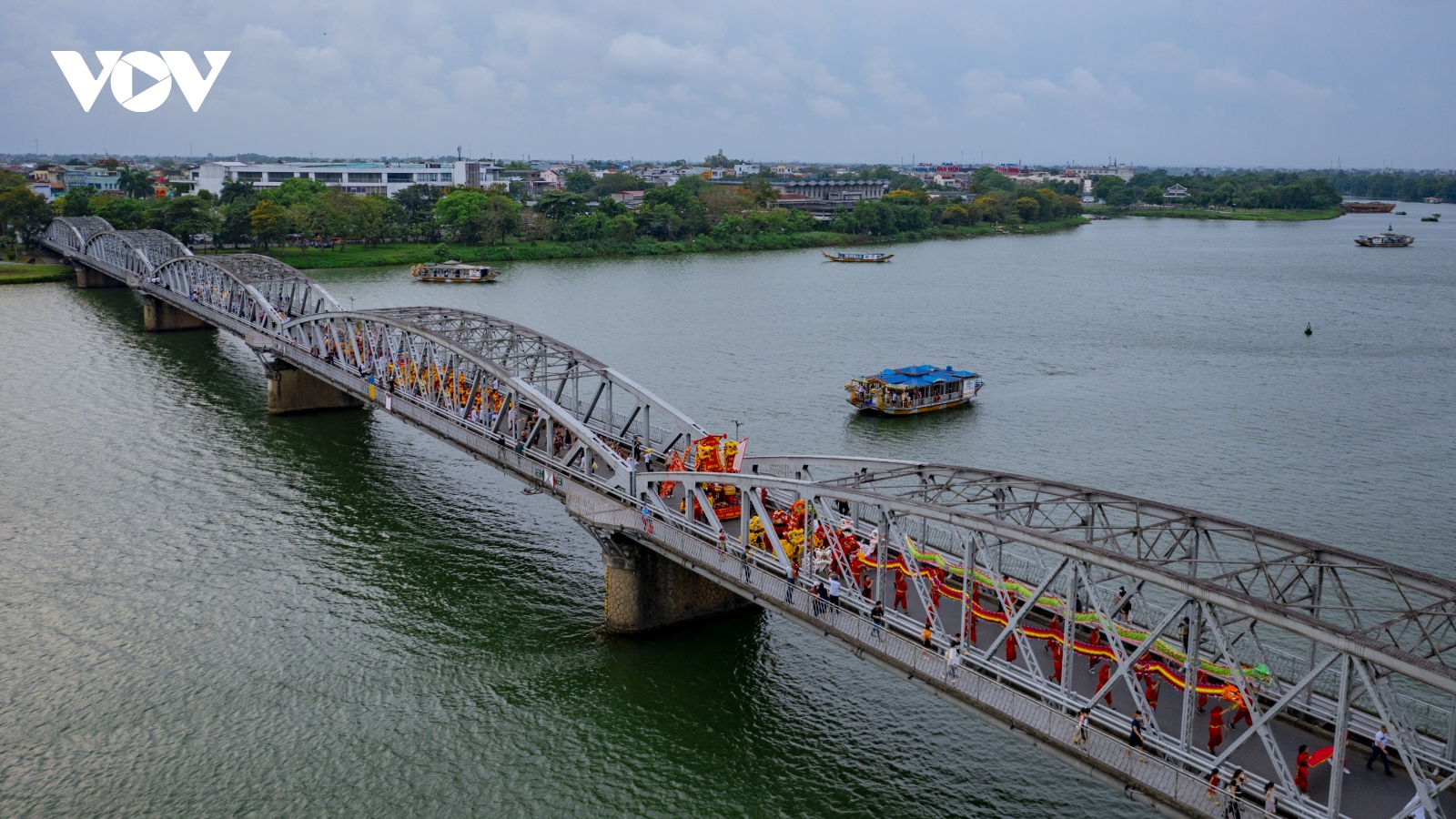 Sôi động Lễ hội quảng diễn đường phố trong Festival nghề truyền thống Huế