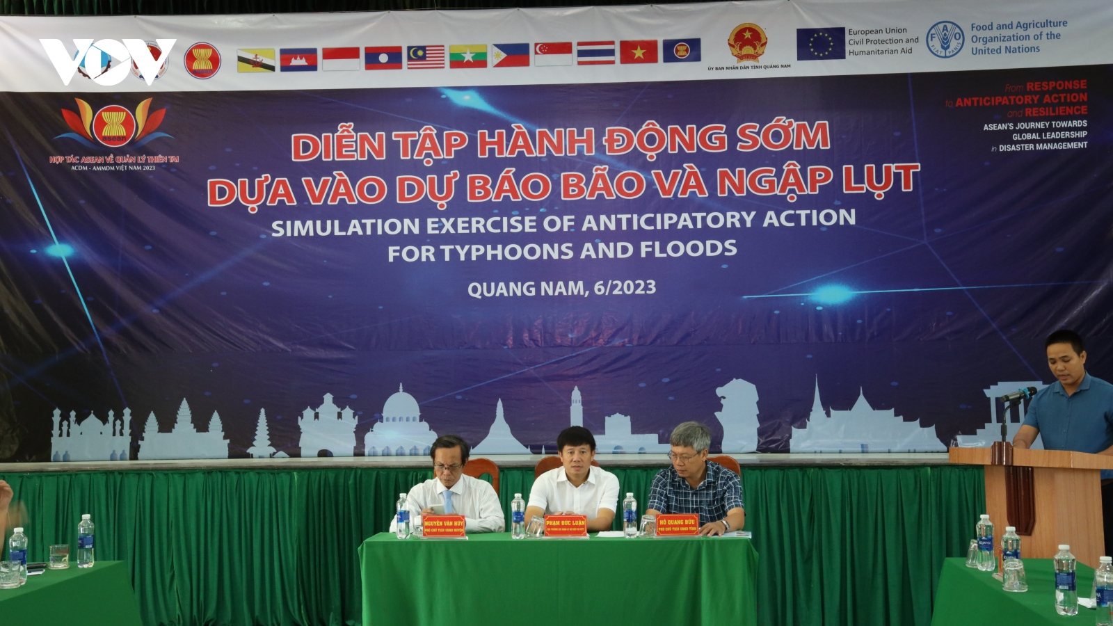 Diễn tập “Hành động sớm dựa vào dự báo bão và ngập lụt”