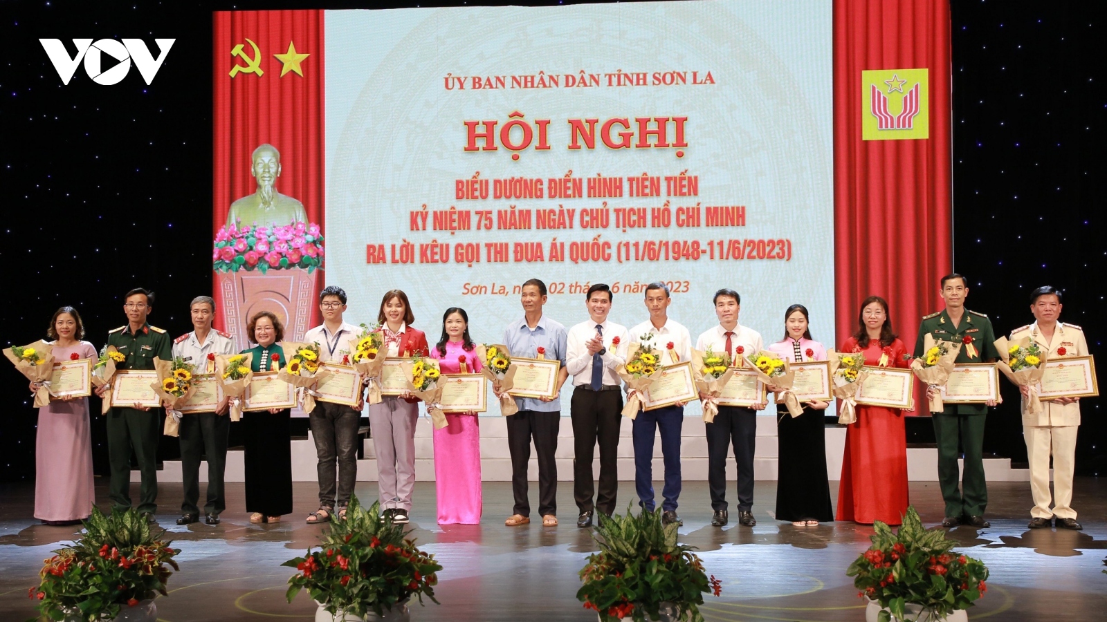 Sơn La biểu dương 160 điển hình tiên tiến thi đua làm theo lời Bác