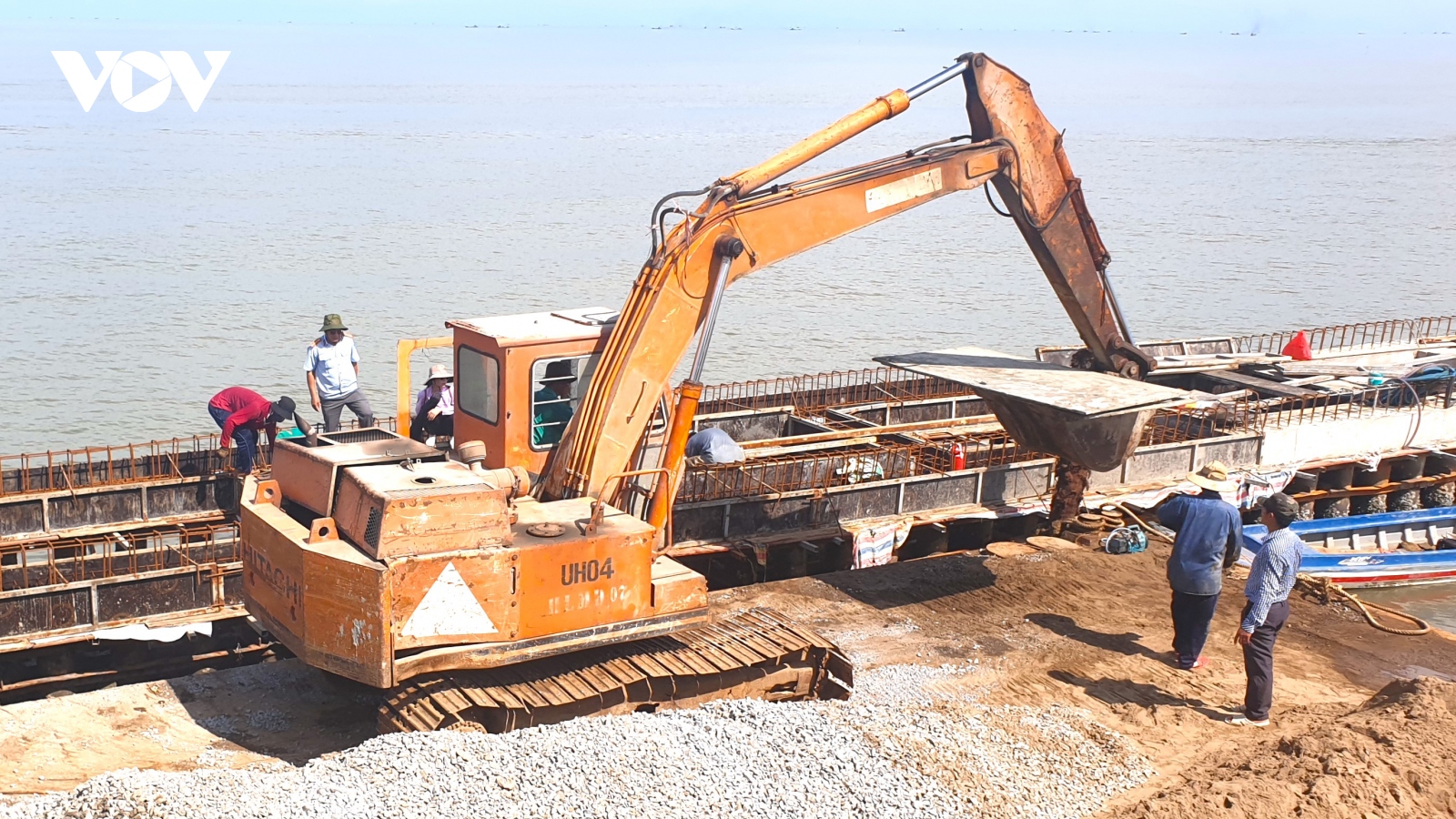 Sạt lở bờ biển làm mất hơn 5.200 ha đất rừng của tỉnh Cà Mau