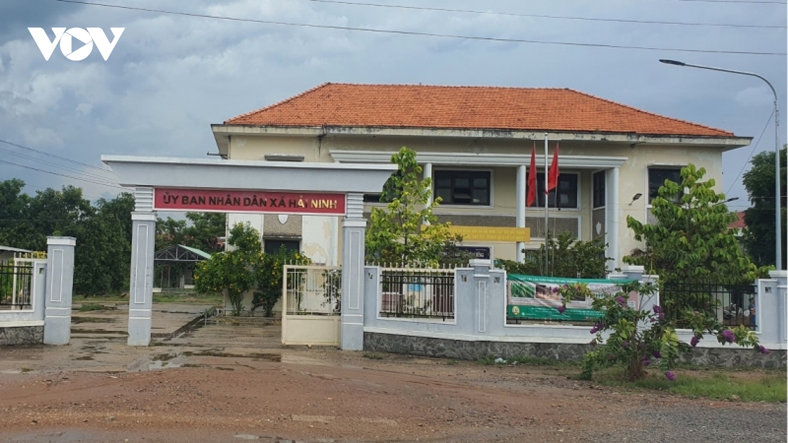 Hai cán bộ xã ở Bình Thuận bị kỷ luật cảnh cáo