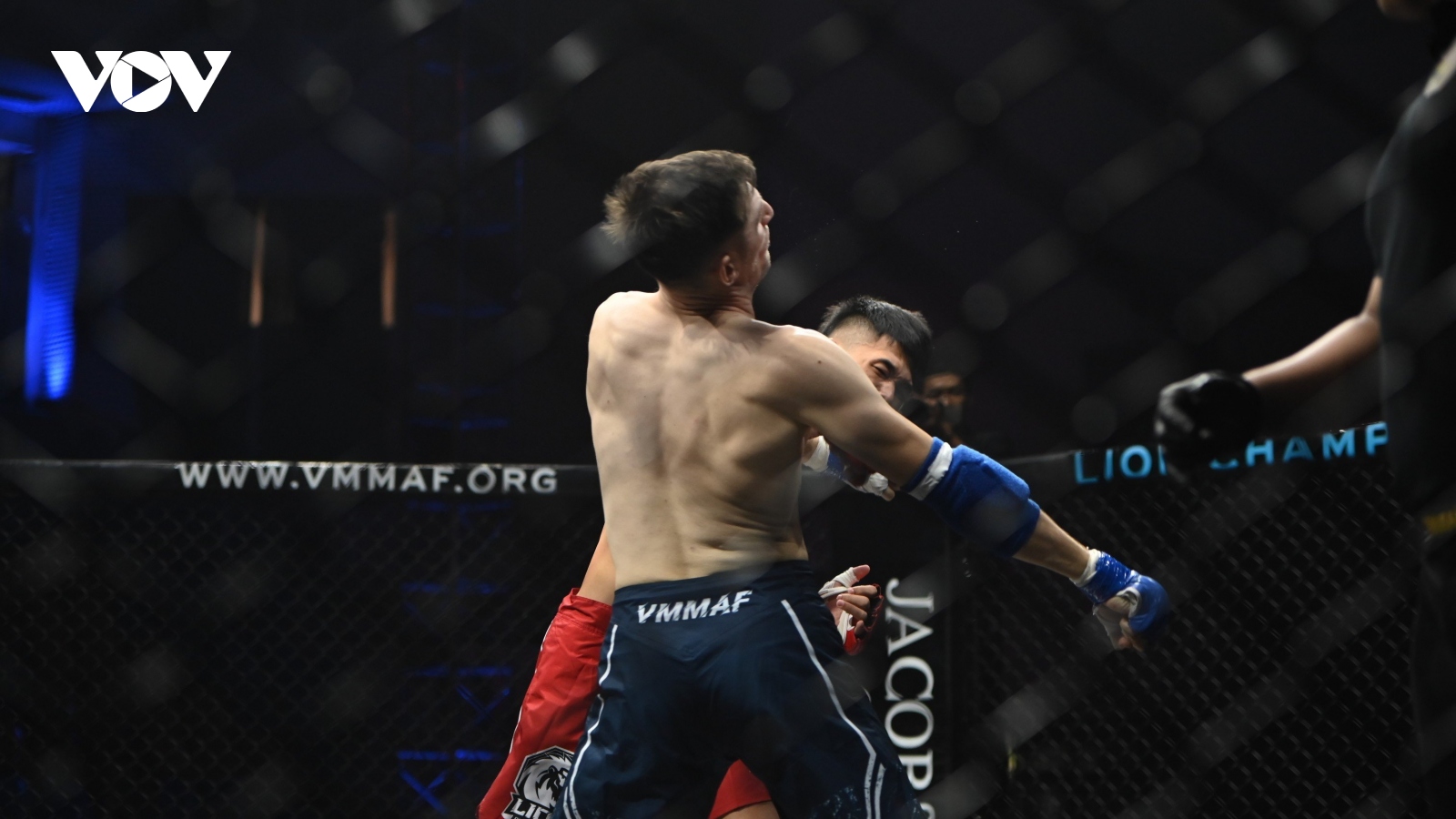 Cận cảnh màn Knock-out nhanh nhất lịch sử MMA LION Championship