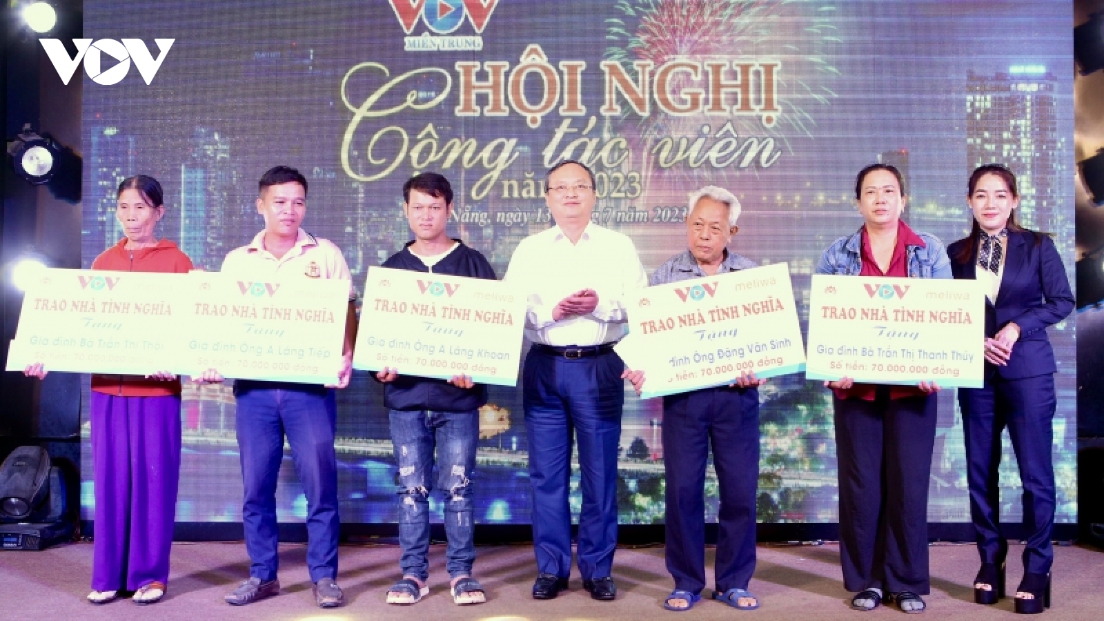 VOV và Công ty TNHH Điện tử Meliwa trao tặng 5 ngôi nhà tình nghĩa