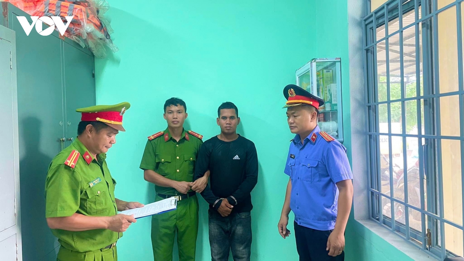 Bắt tạm giam một bị can phá rừng phòng hộ Ya Hội- Gia Lai