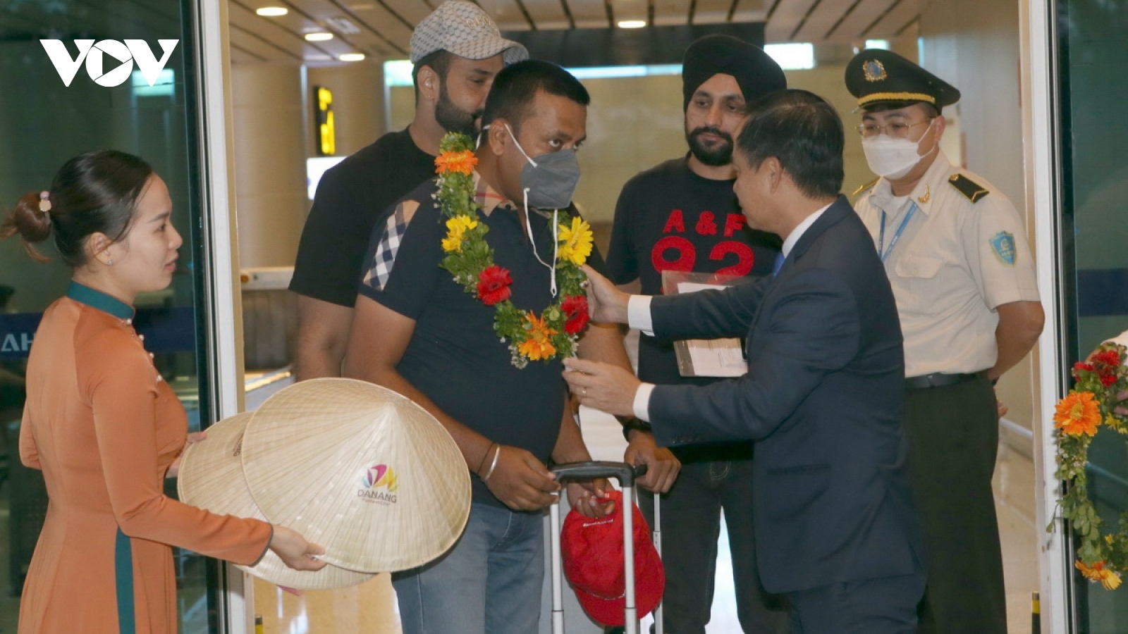 Gỡ "nút thắt" visa, du lịch Việt Nam liệu có tăng tốc bứt phá?