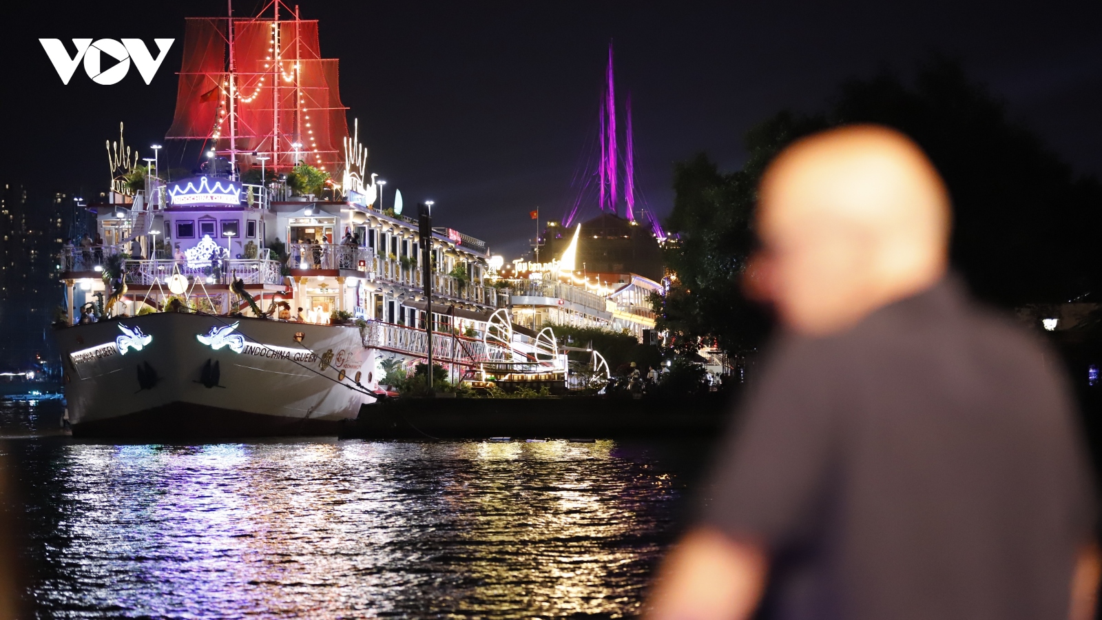 Hàng ngàn người tham quan Lễ hội sông nước TP.HCM