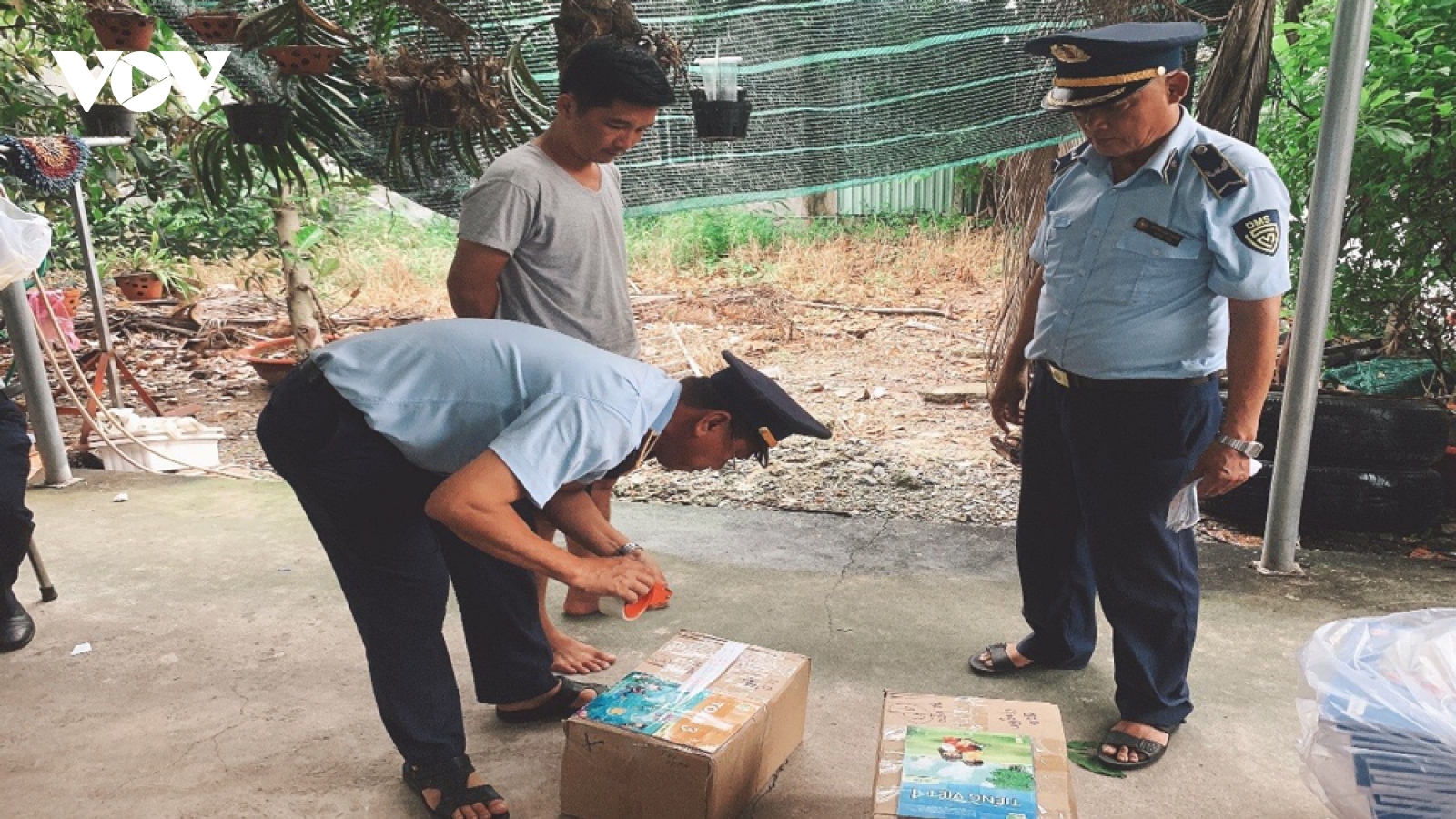 Phát hiện một công ty ở Bình Dương bán gần 3500 sách giáo khoa giả