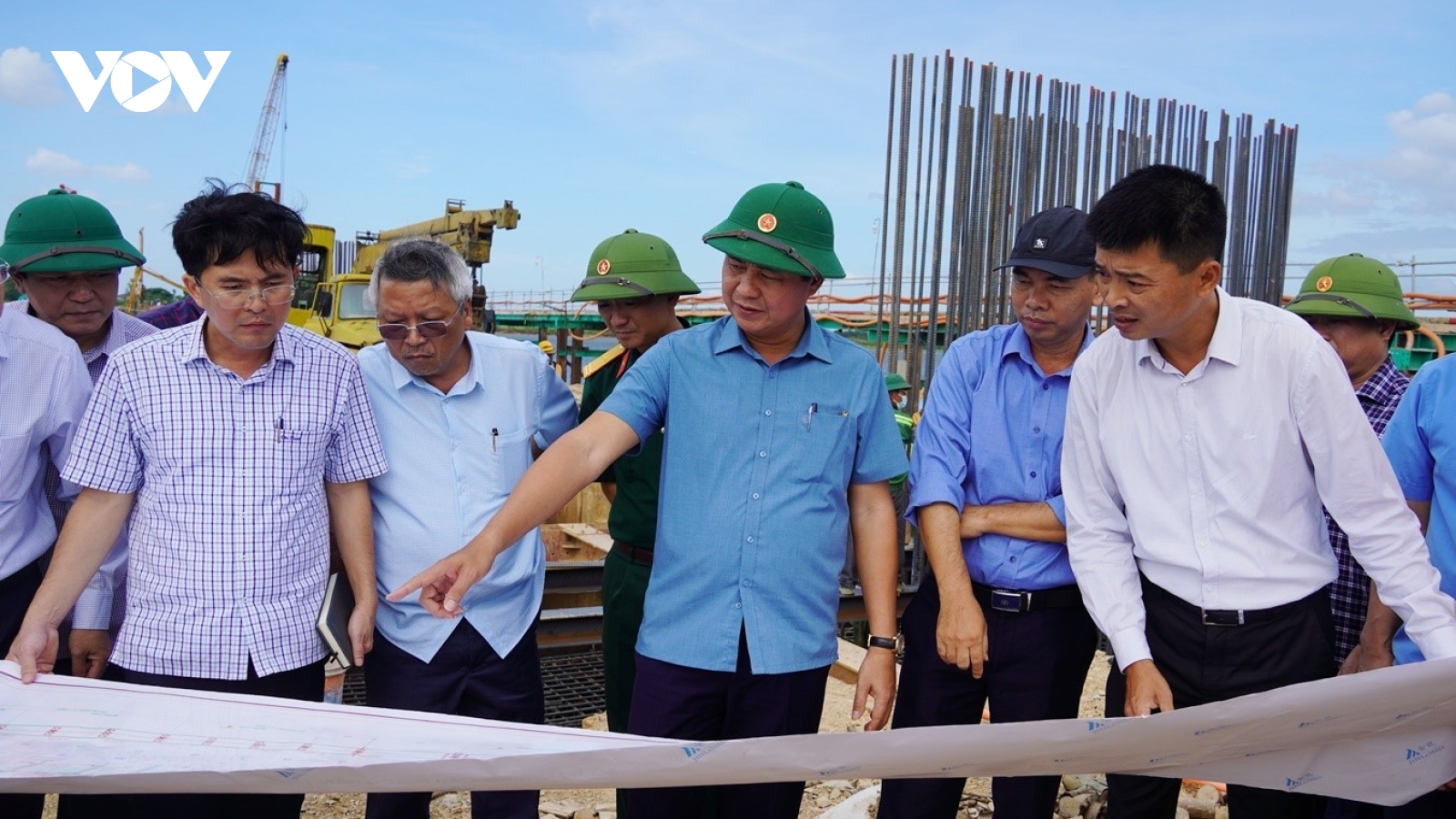 Yêu cầu đẩy tiến độ dự án giao thông trọng điểm tại Quảng Trị