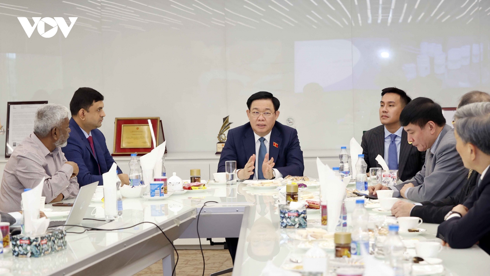 Chủ tịch Quốc hội Vương Đình Huệ thăm làm việc tại Tập đoàn Beximco, Bangladesh