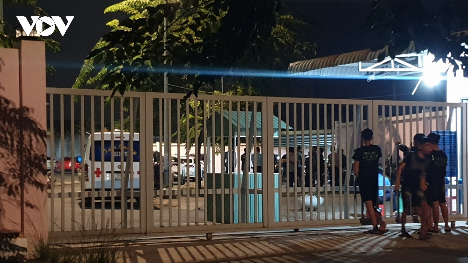 Nam thanh niên tử vong nghi do rơi từ tầng 7 xuống đất