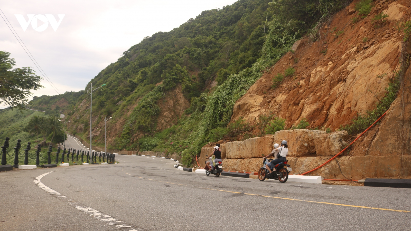 Tình trạng sạt lở trên bán đảo Sơn Trà diễn biến phức tạp