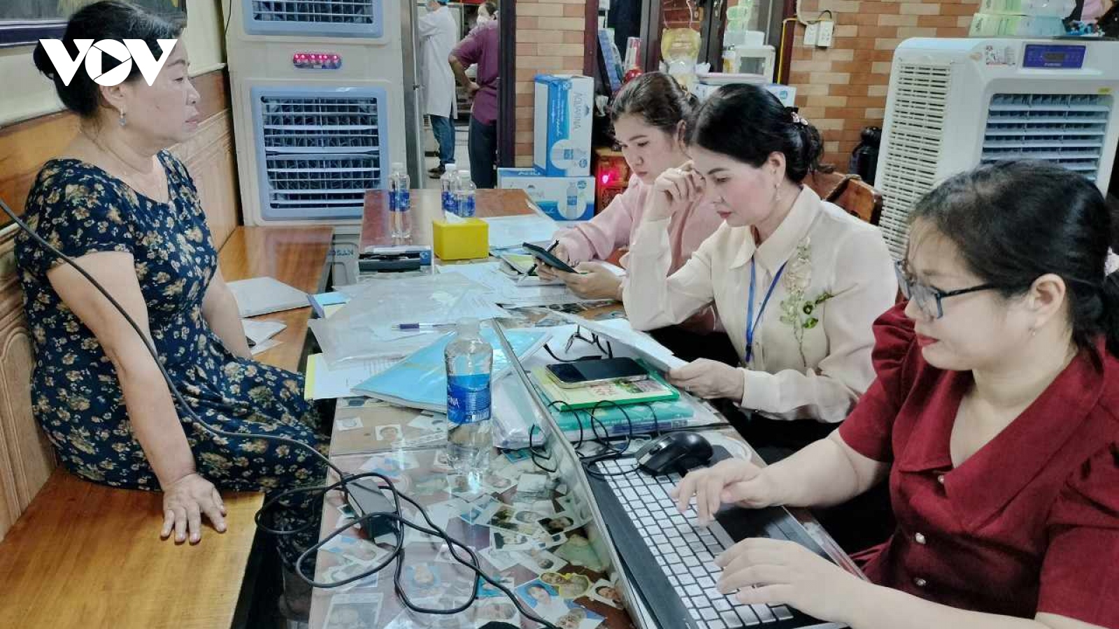 Bánh mì Phượng bị phạt 110 triệu, đình chỉ hoạt động từ 3-5 tháng