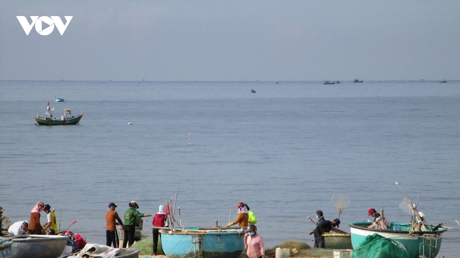 Một ngư dân mất tích khi đang trên tàu đi đánh cá