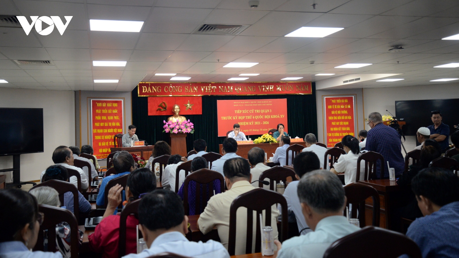 Cử tri TP.HCM: Một số vụ án tham nhũng lớn xử lý chưa triệt để