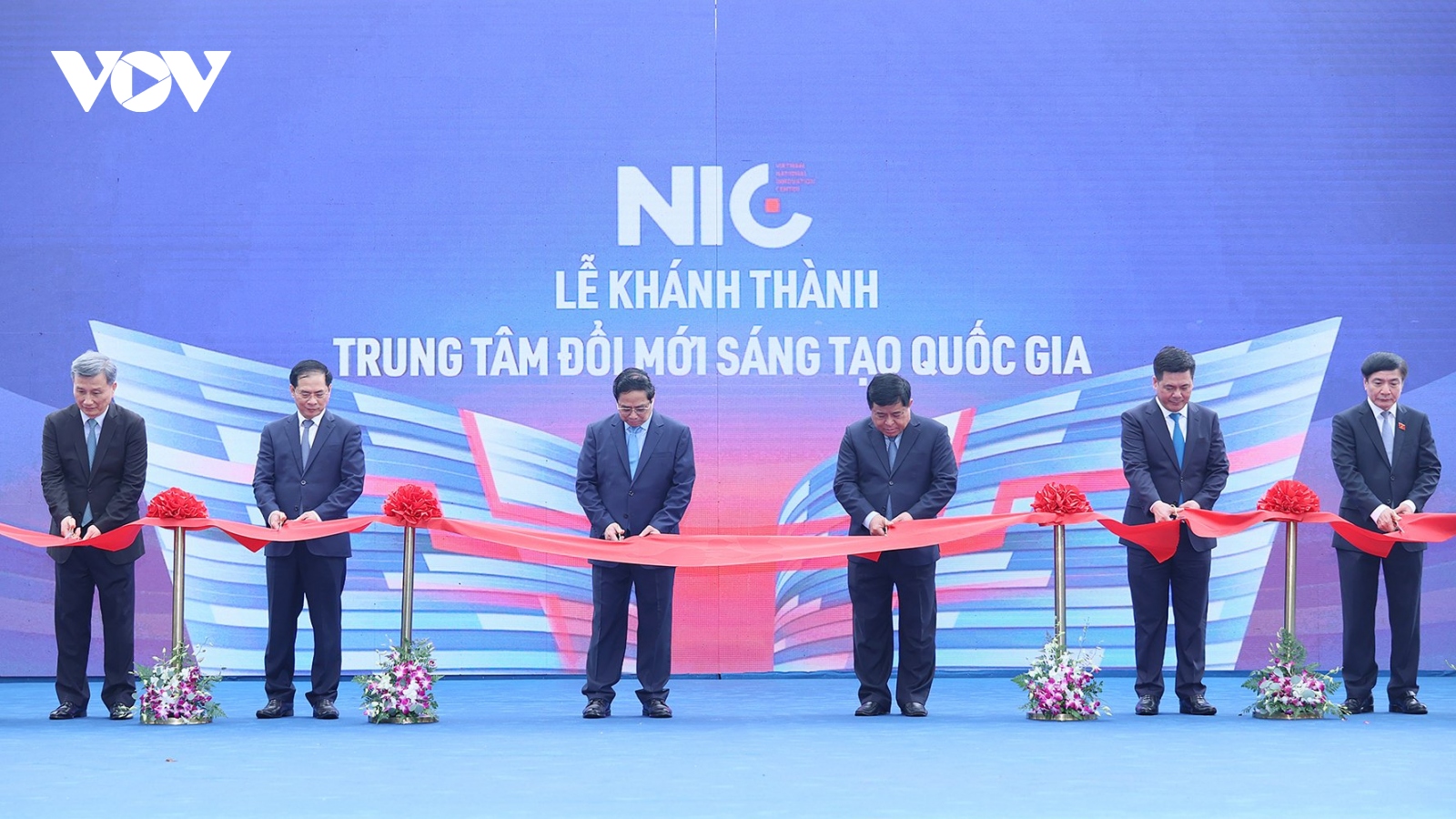 Thủ tướng: Mạnh dạn triển khai thử nghiệm cho các lĩnh vực đổi mới sáng tạo