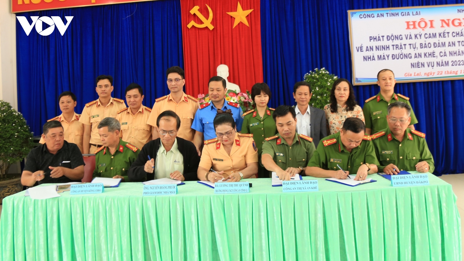 Gia Lai ký cam kết với các nhà xe không chở quá khổ, quá tải