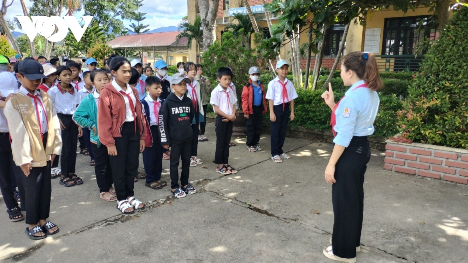 Vẫn “nóng” chuyện tăng lương