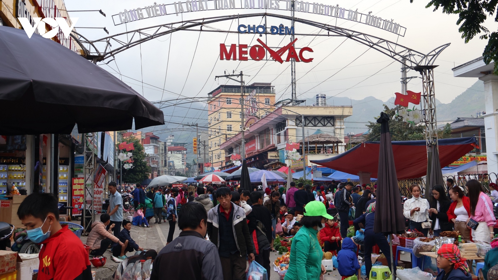 Lên cao nguyên đá Hà Giang đừng quên ghé chợ phiên Mèo Vạc