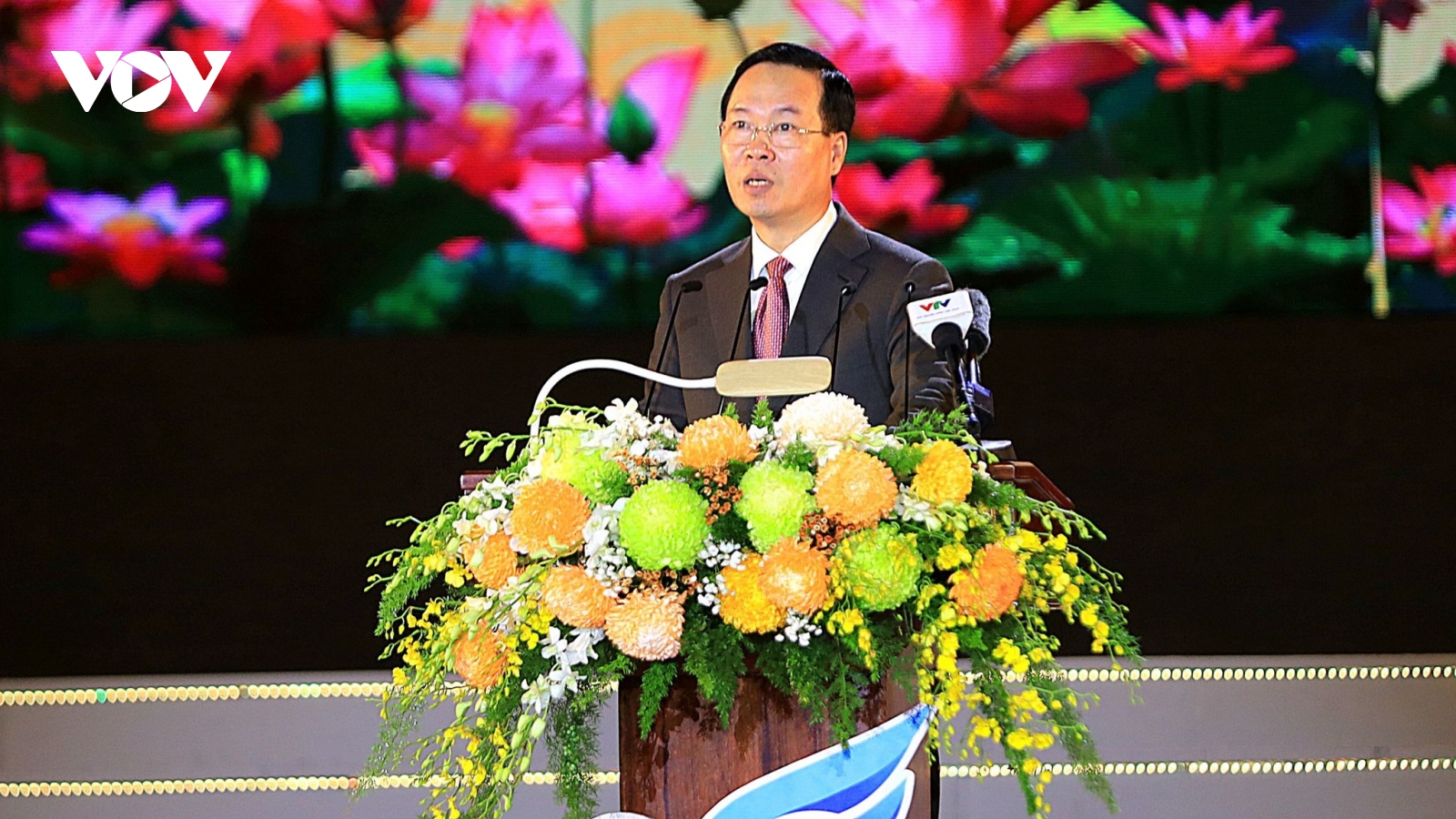 Chủ tịch nước Võ Văn Thưởng dự Lễ kỷ niệm 20 năm thành lập TP Cần Thơ