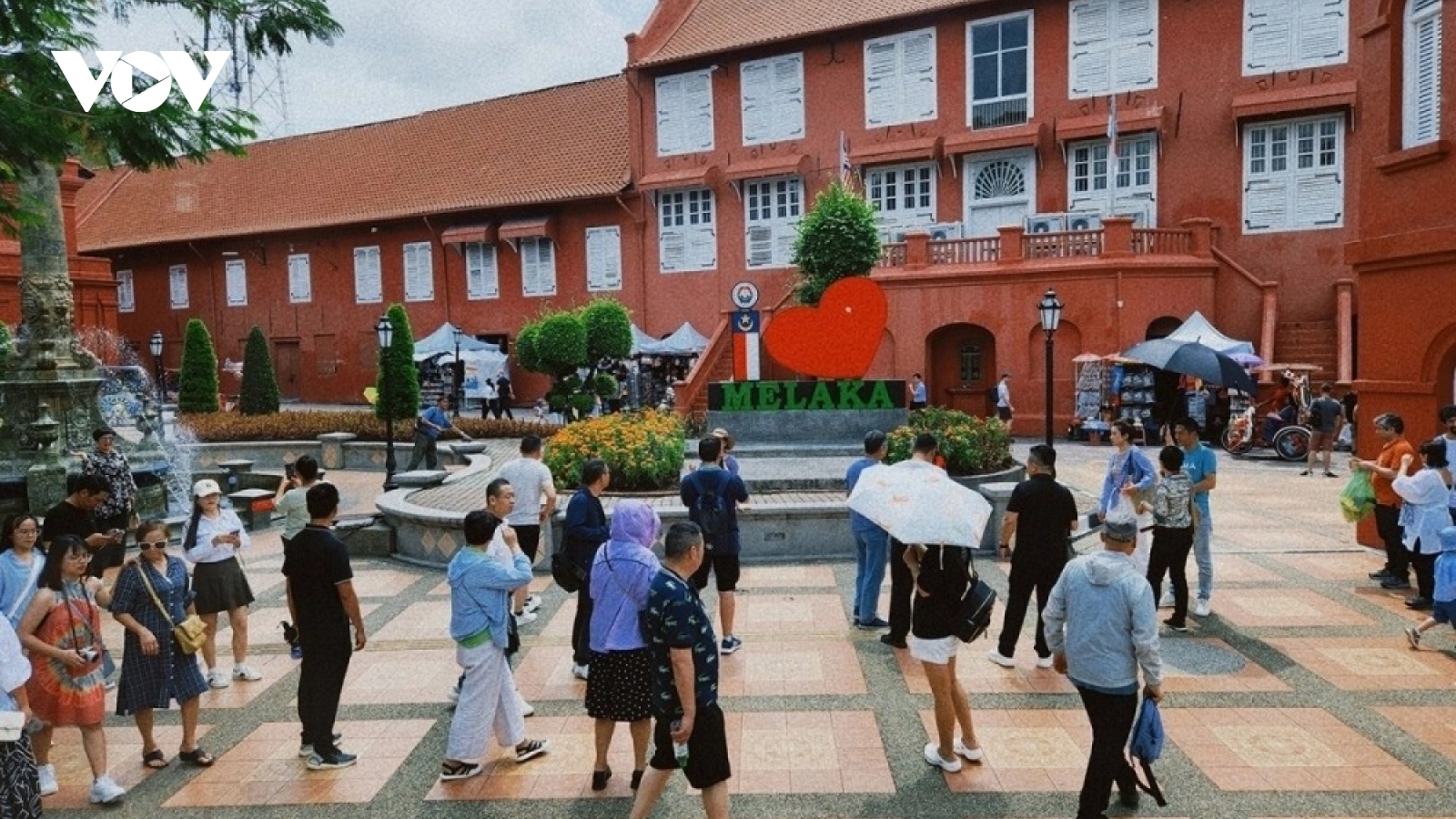 Malaysia tung ưu đãi, khuyến mãi hấp dẫn mời gọi du khách Việt